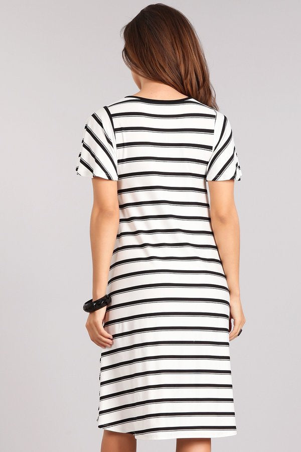 "SALE" White and black striped dress with pockets - Short sleeves