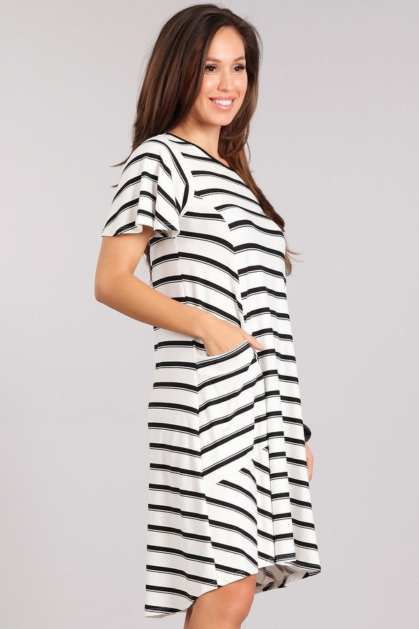 "SALE" White and black striped dress with pockets - Short sleeves