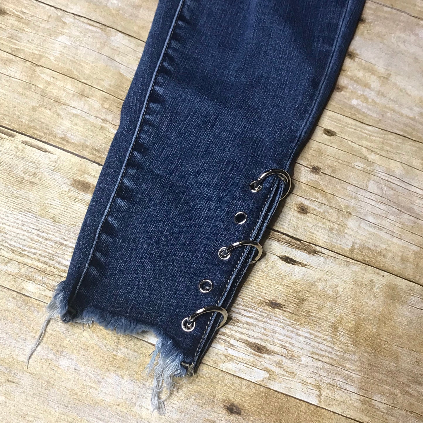 SKINNY DENIM JEANS WITH EYELET AND FRAY HEM - bottoms