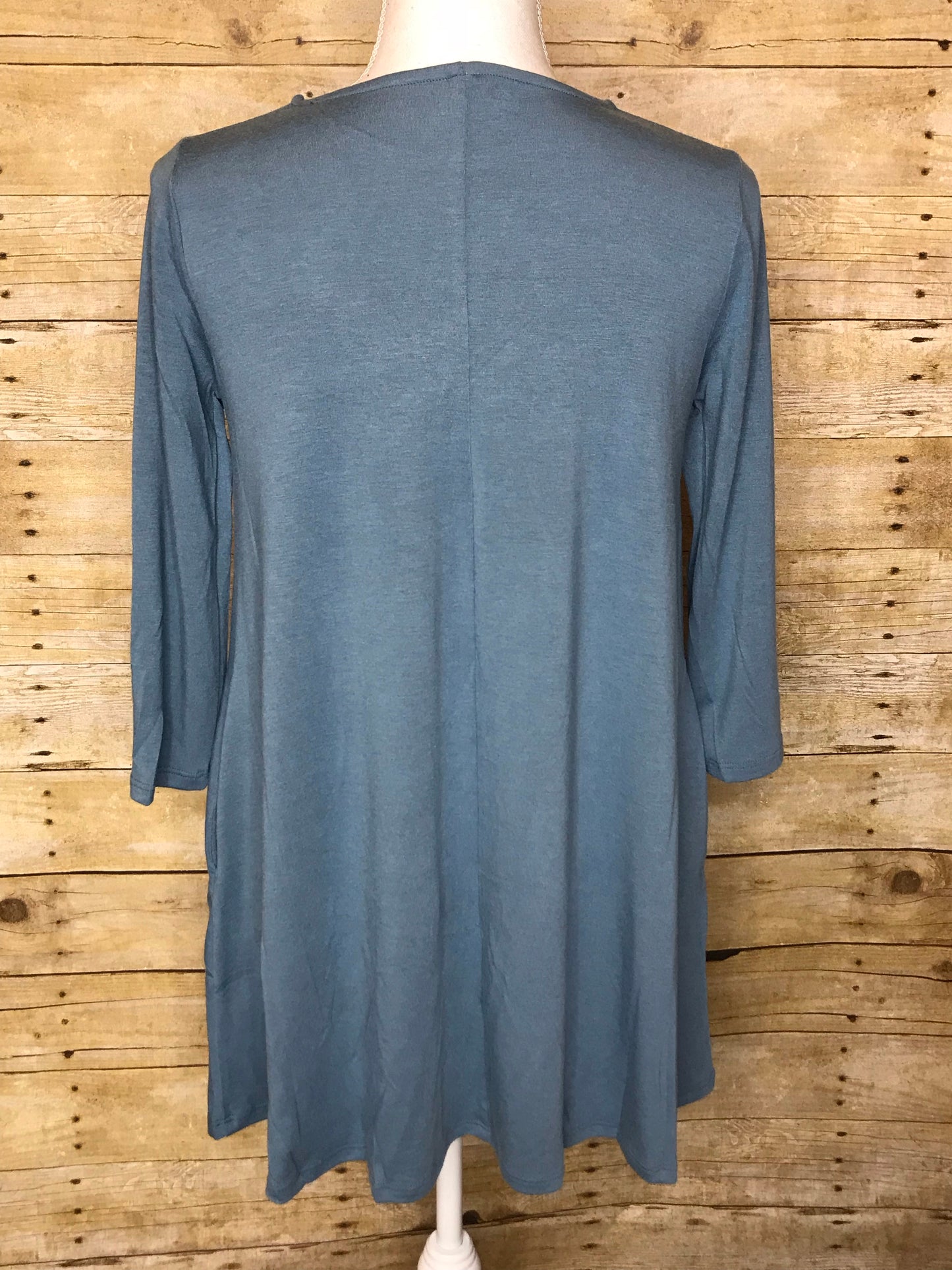 BOAT NECK FLARED TOP WITH SIDE POCKETS - Plus Size - 3/4 Sleeves - Grey